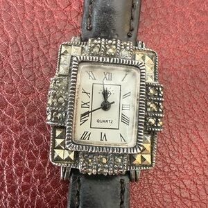 Vintage Silver Quartz Watch with Black Leather Strap